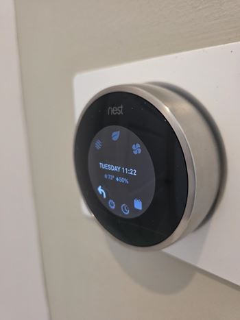 Nest thermostat in modern sw apartment